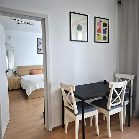 New, Modern And Cozy 2 Bedroom With Balcony Apartman Pozsony