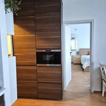 New, Modern And Cozy 2 Bedroom With Balcony Διαμέρισμα *